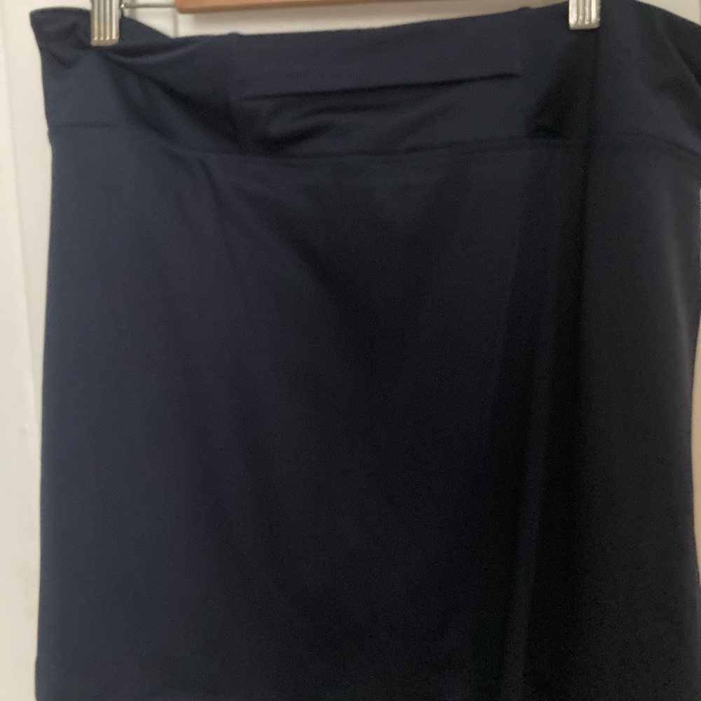 Elie Tahari skort